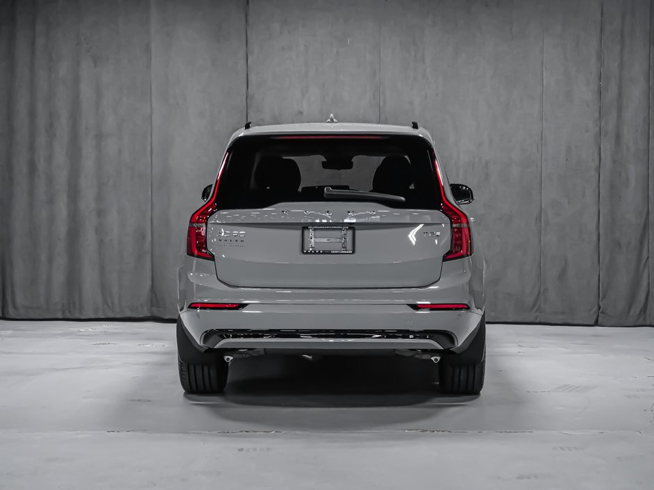 2026 Volvo XC90 Plug-in hybrid Plus 7-Seater (Dark Theme)-5