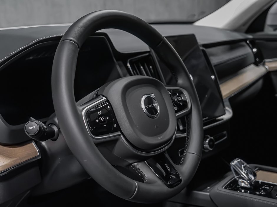 2026 Volvo XC90 Plug-in hybrid Core 7-Seater (Bright Theme)-8