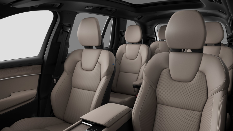 2026 Volvo XC90 Plug-In Hybrid Ultra Bright Theme-11