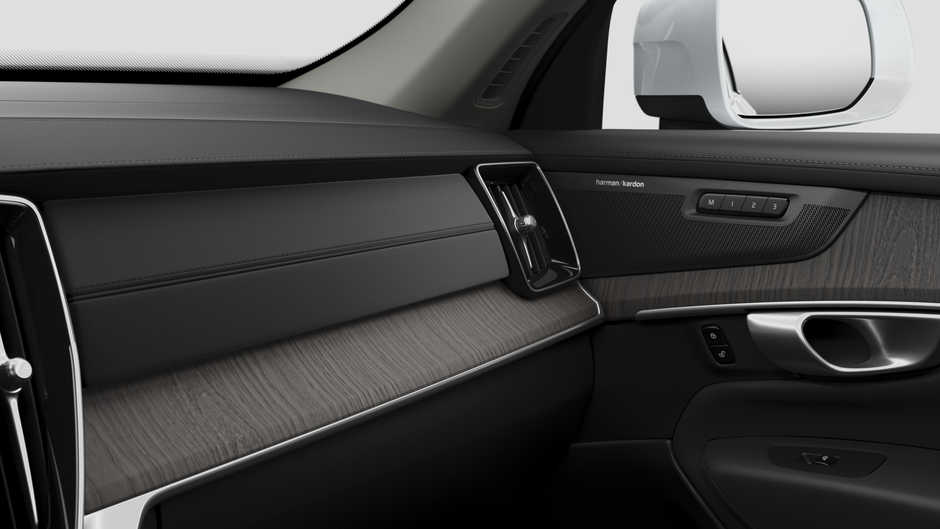 2026 Volvo XC90 Plug-in hybrid Ultra 6-Seater (Bright Theme)-8