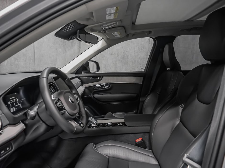 2026 Volvo XC90 Plug-in hybrid Ultra 7-Seater (Bright Theme)-13