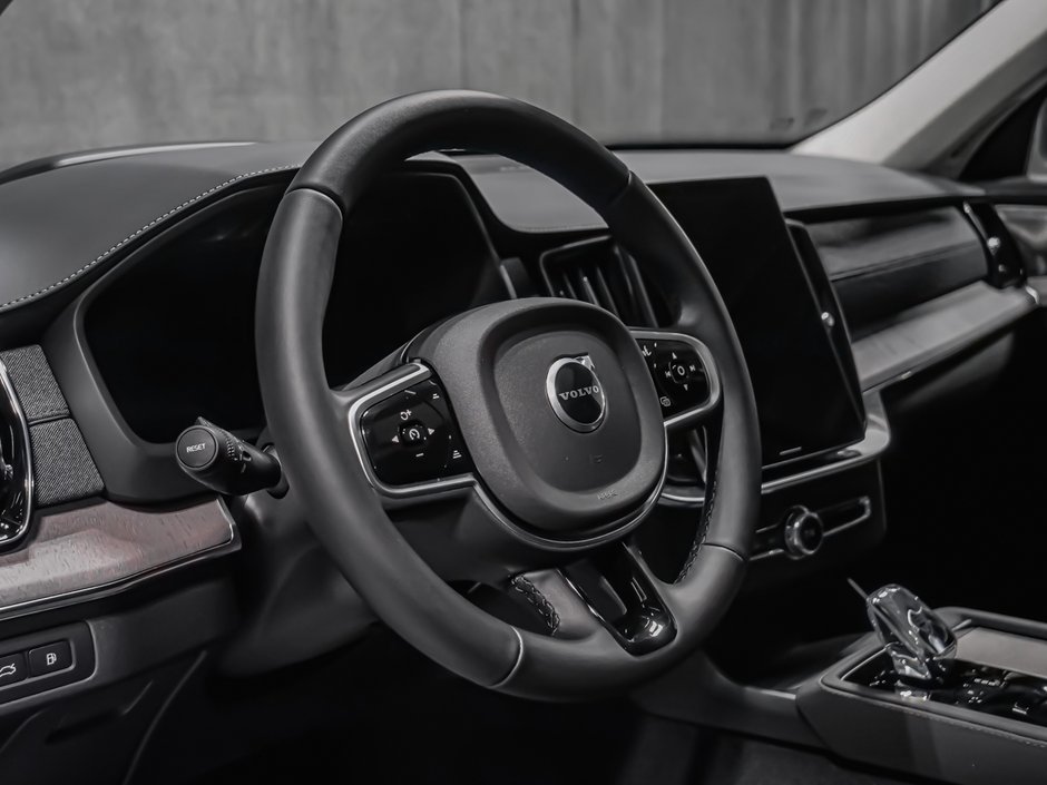 2026 Volvo XC90 Plug-in hybrid Ultra 7-Seater (Bright Theme)-9