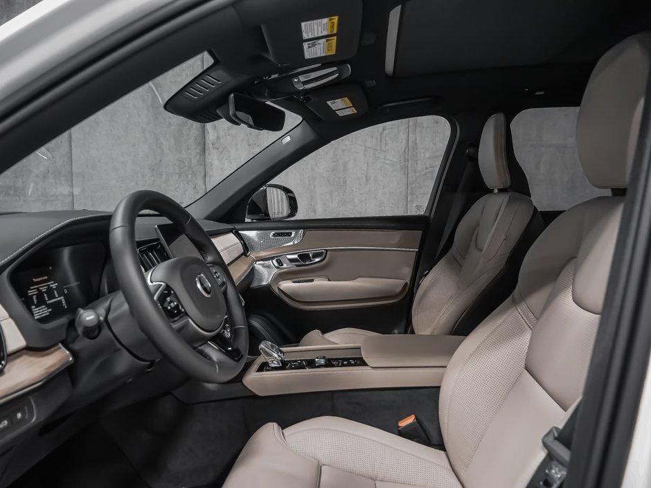 Volvo XC90 Plug-in hybrid Ultra 7-Seater (Dark Theme) 2026-14