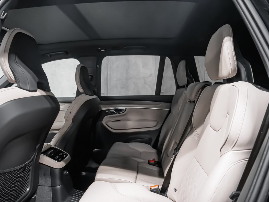 Volvo XC90 Plug-in hybrid Plus 7-Seater (Dark Theme) 2026-12