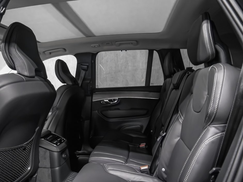 Volvo XC90 Plug-in hybrid Ultra 7-Seater (Bright Theme) 2026-12