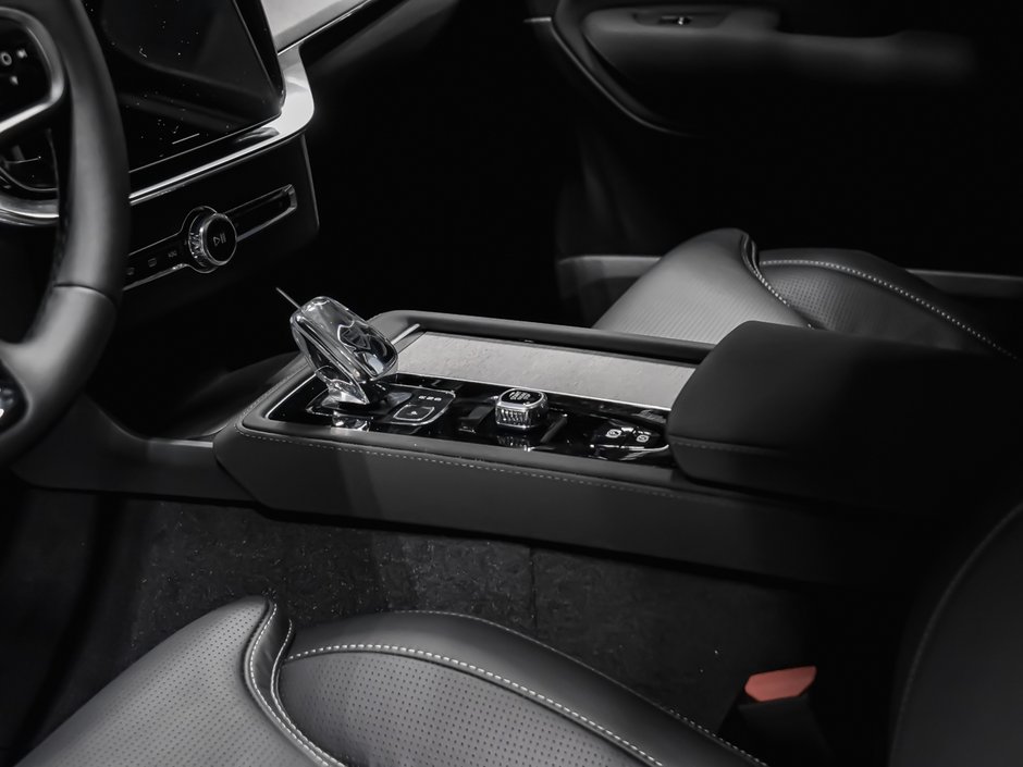 Volvo XC90 Plug-in hybrid Ultra 7-Seater (Bright Theme) 2026-7