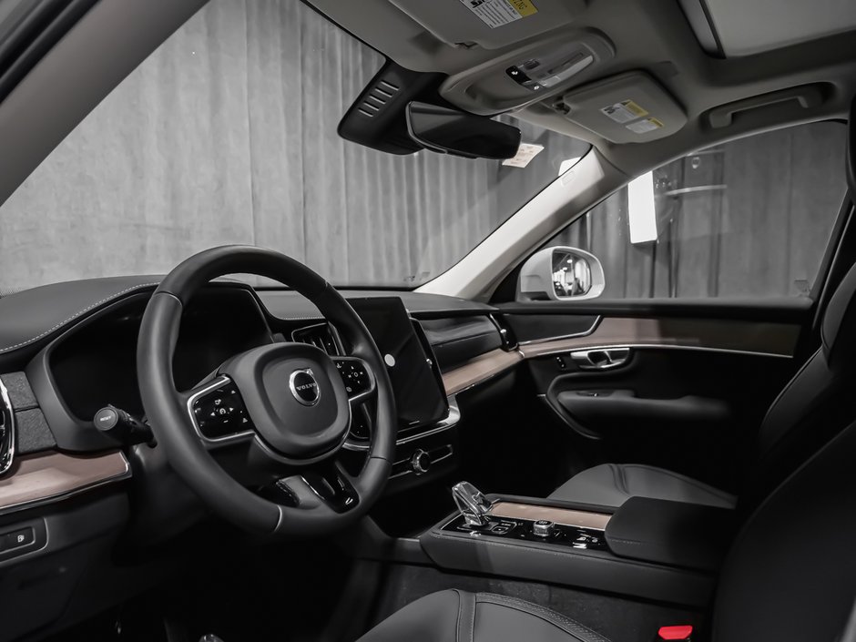 Volvo XC90 Plug-in hybrid Plus 7-Seater (Bright Theme) 2026-6