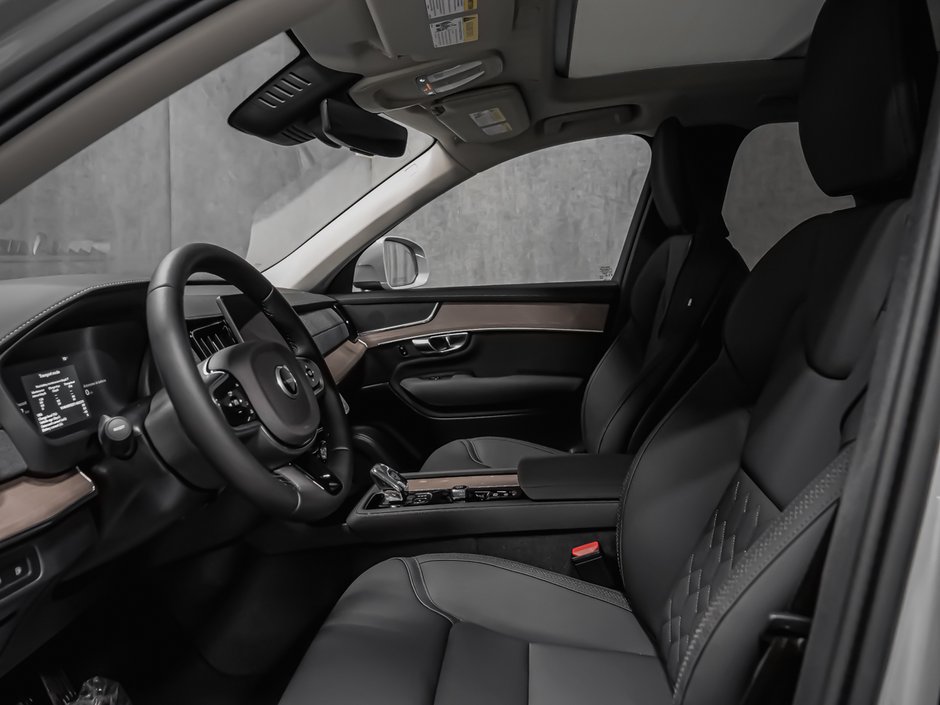 Volvo XC90 Plug-in hybrid Plus 7-Seater (Bright Theme) 2026-11