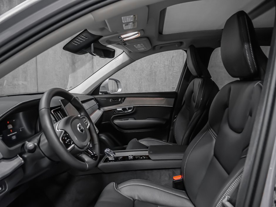 2026 Volvo XC90 Plug-in hybrid Ultra 6-Seater (Bright Theme)-10