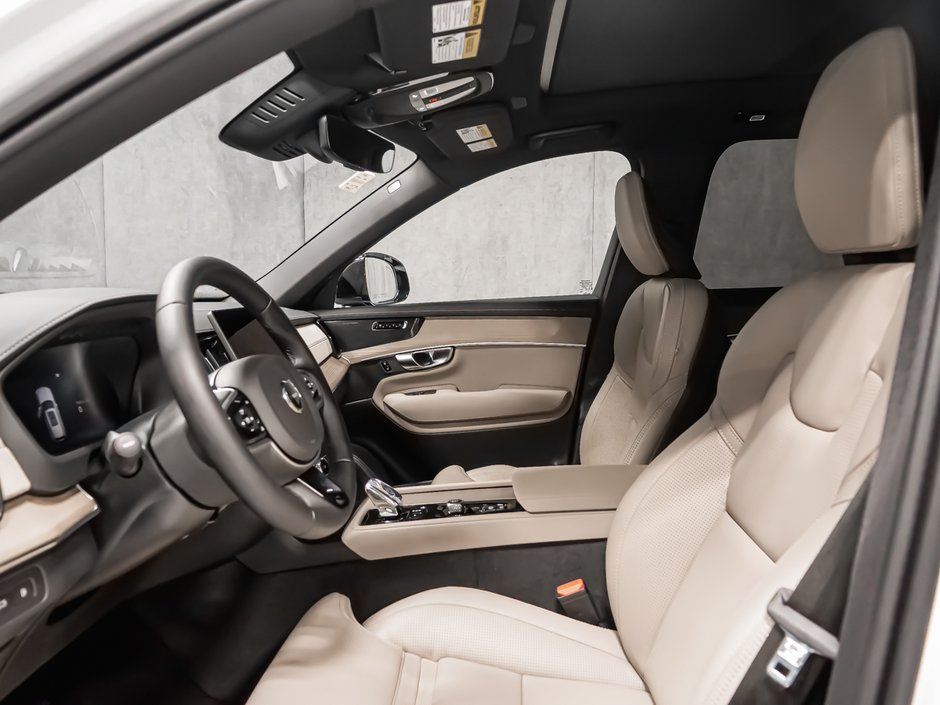 2026 Volvo XC90 Plug-in hybrid Ultra 7-Seater (Dark Theme)-16
