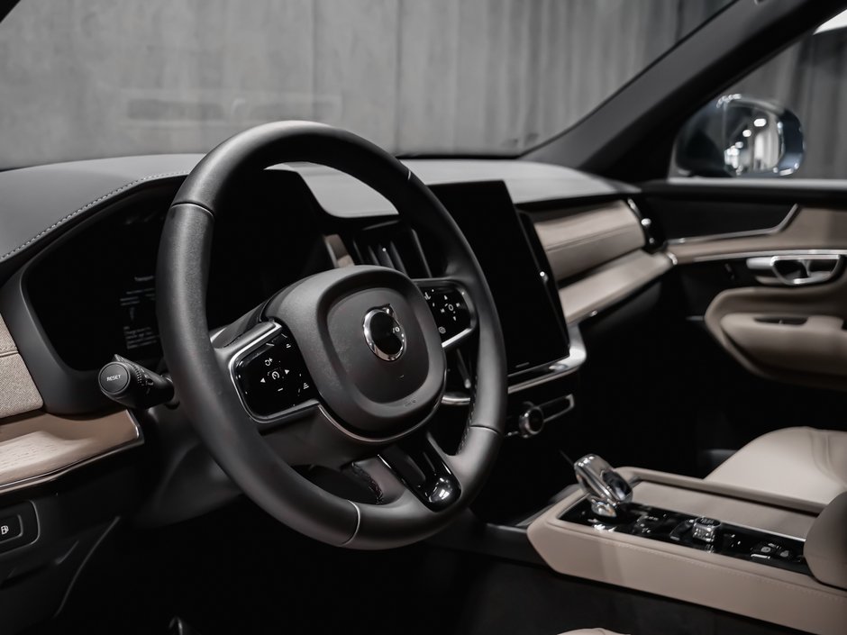 2026 Volvo XC90 Plug-in hybrid Core 7-Seater (Bright Theme)-8