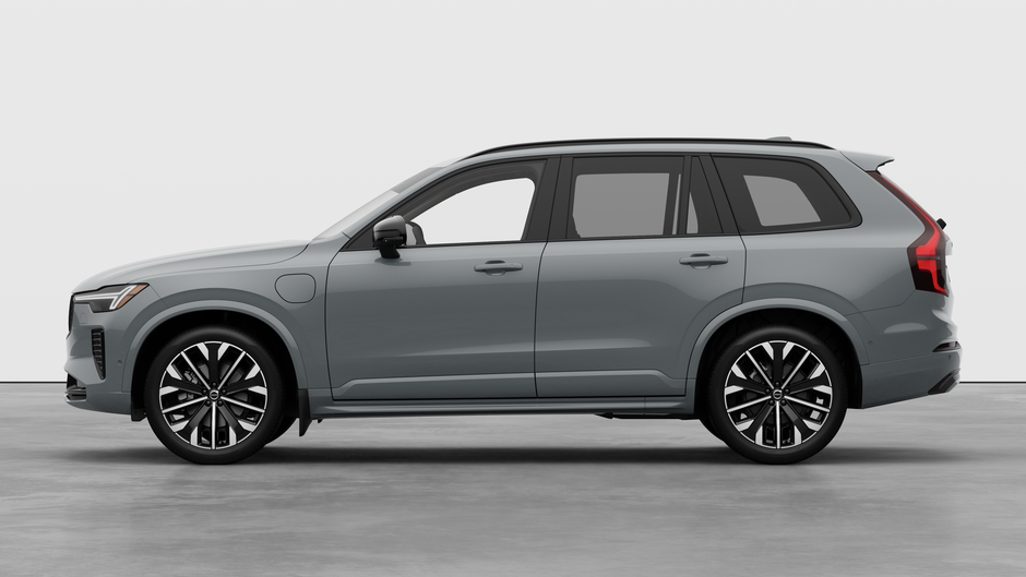 Volvo XC90 Plug-In Hybrid Ultra Dark Theme 2026-7