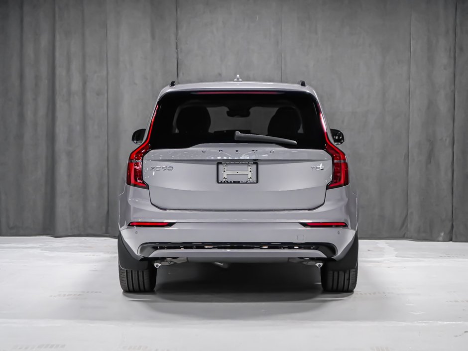 2026 Volvo XC90 Plug-in hybrid Ultra 7-Seater (Dark Theme)-4