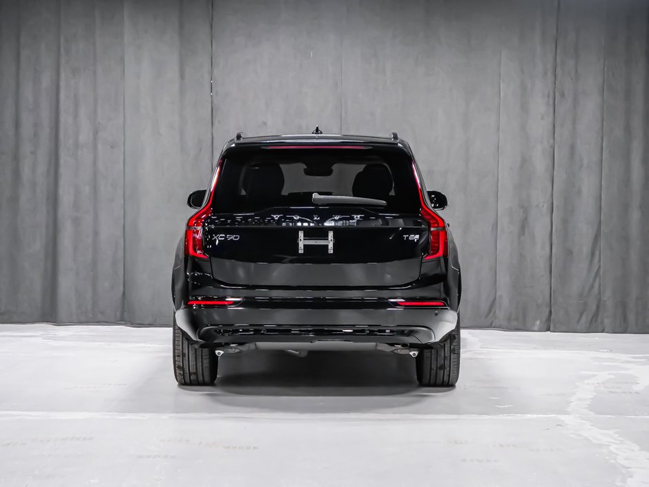 2026 Volvo XC90 Plug-in hybrid Plus 7-Seater (Dark Theme)-4