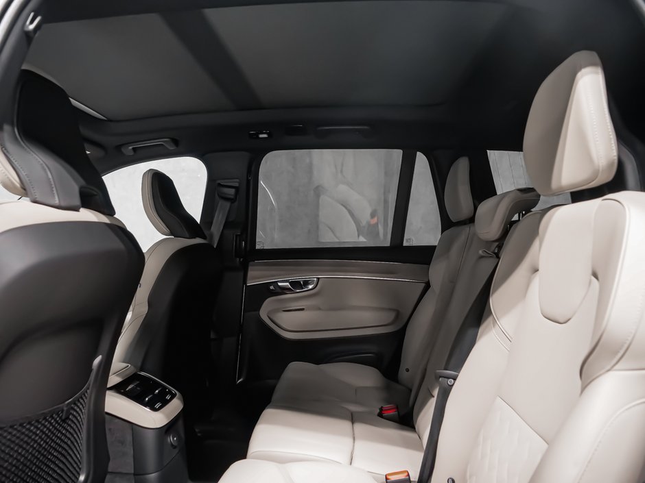 2026 Volvo XC90 Plug-in hybrid Plus 7-Seater (Dark Theme)-11
