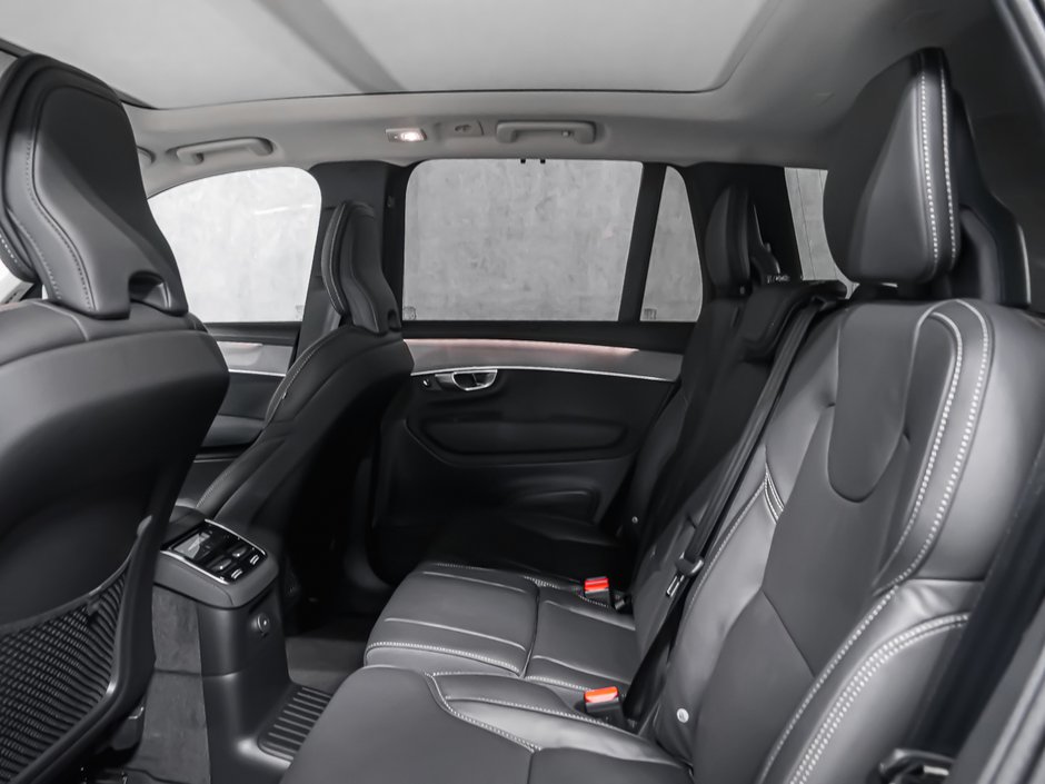 Volvo XC90 Plug-in hybrid Ultra 7-Seater (Dark Theme) 2026-11