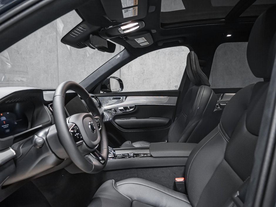 Volvo XC90 Plug-in hybrid Ultra Black Edition 7-Seater 2027-18