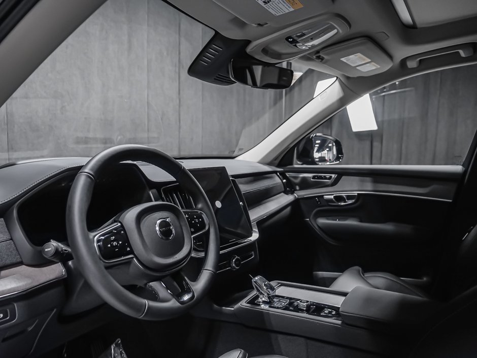 Volvo XC90 Plug-in hybrid Ultra 7-Seater (Dark Theme) 2027-5