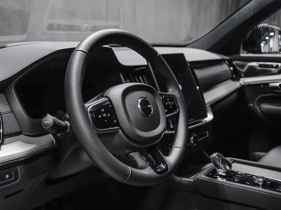 Volvo XC90 Plug-in hybrid Ultra Black Edition 7-Seater 2027-7