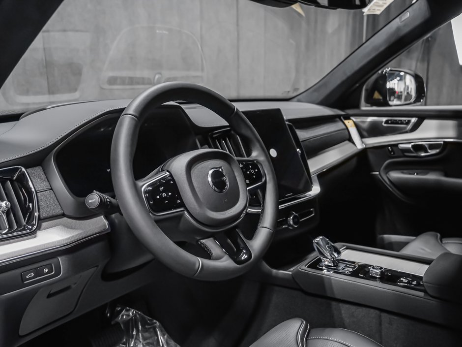 2027 Volvo XC90 Plug-in hybrid Ultra Black Edition 7-Seater-7