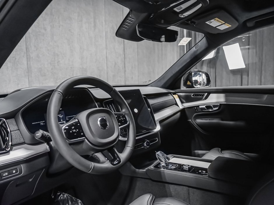 2027 Volvo XC90 Plug-in hybrid Ultra Black Edition 7-Seater-5