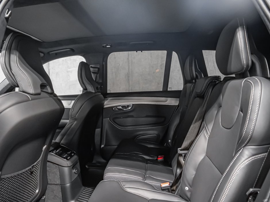 2027 Volvo XC90 Plug-in hybrid Ultra Black Edition 7-Seater-11