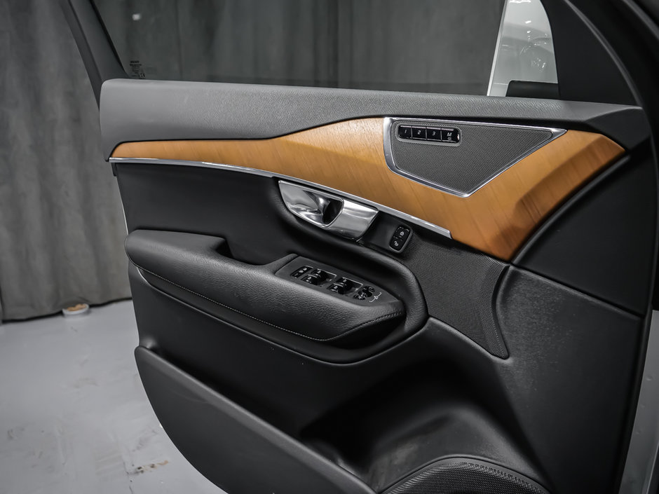 2021 Volvo XC90 Recharge T8 INSCRIPTION EXPRESSION CLIMATE-10