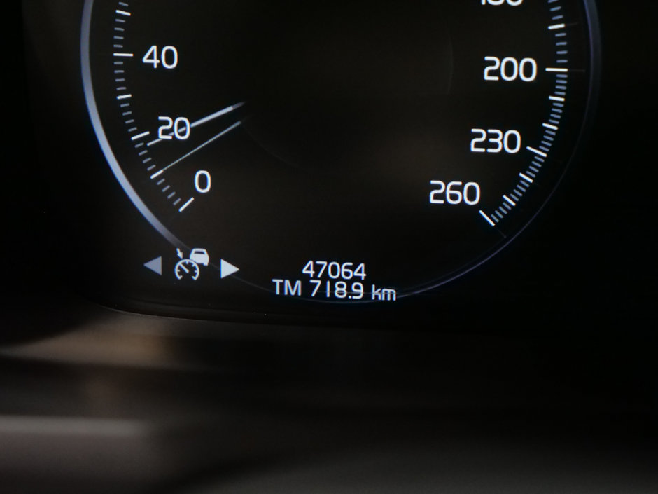 2021 Volvo XC90 Recharge T8 INSCRIPTION EXPRESSION CLIMATE-11