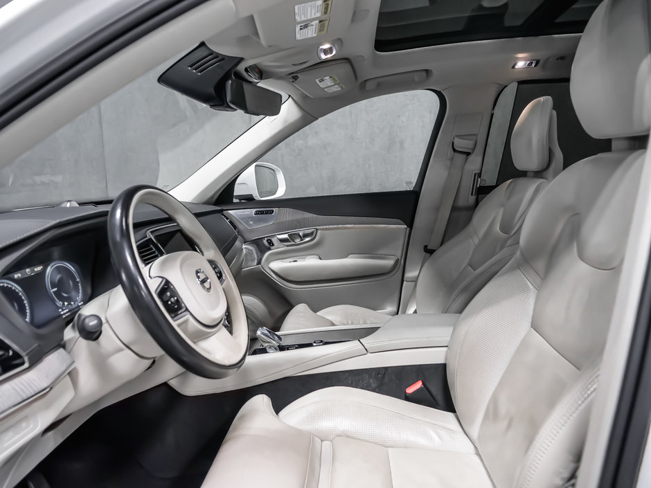 2022 Volvo XC90 Recharge T8 INSCRIPTION-10