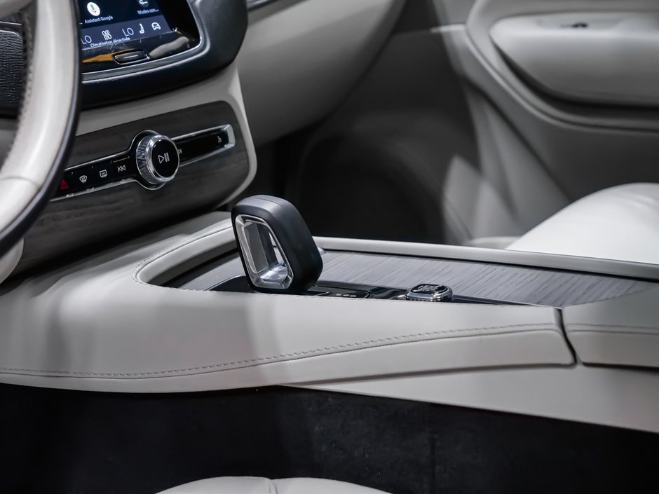 2024 Volvo XC90 Recharge T8 CORE BRIGHT CLIMATE-6