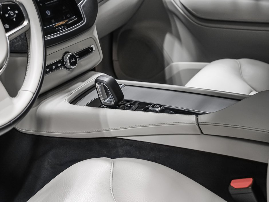 Volvo XC90 Recharge CORE BRIGHT THEME 2024-6