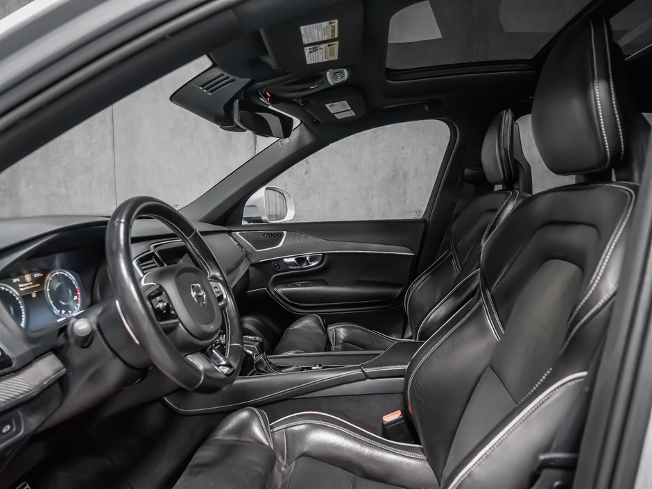 Volvo XC90 T6 R-DESIGNB VISION PACKAGE & CONVENIENCE PACKAGE 2016-10