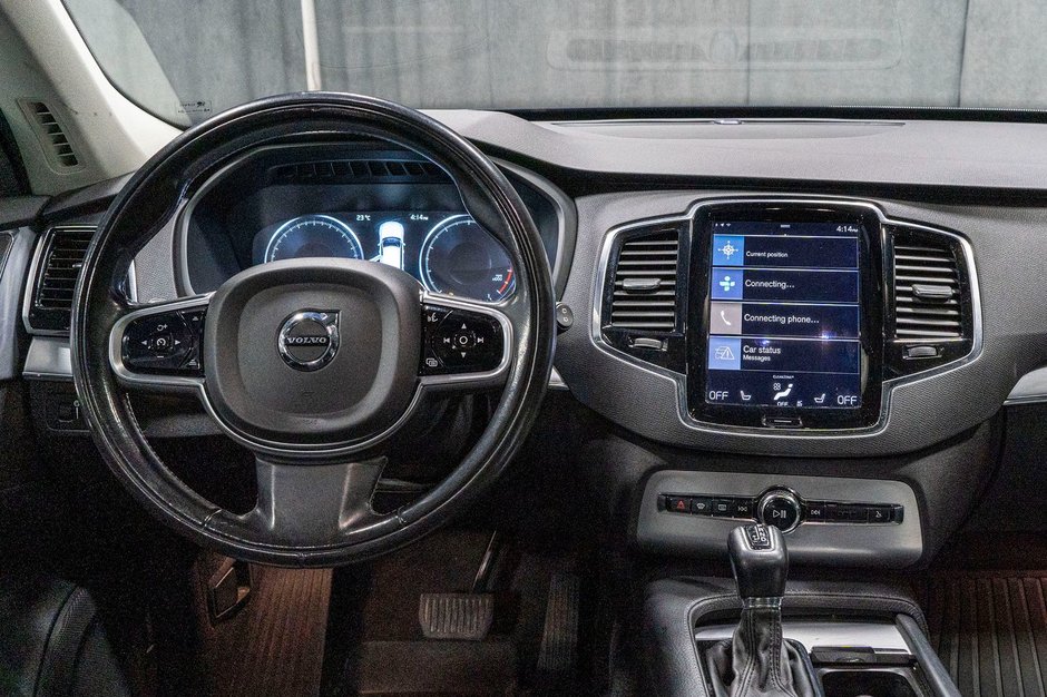 Volvo XC90 T5 MOMENTUM 2017-8