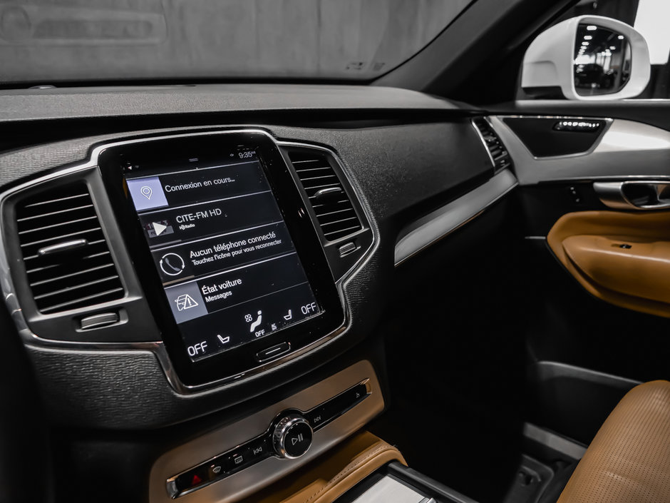 2019 Volvo XC90 T8 MOMENTUM-11