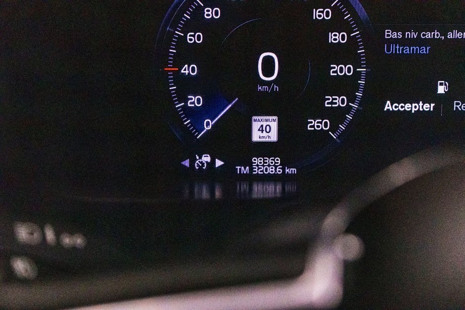 Volvo XC90 T6 MOMENTUM 2019-18