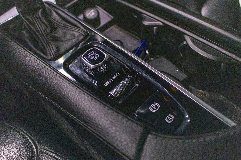 Volvo XC90 T6 MOMENTUM 2019-15