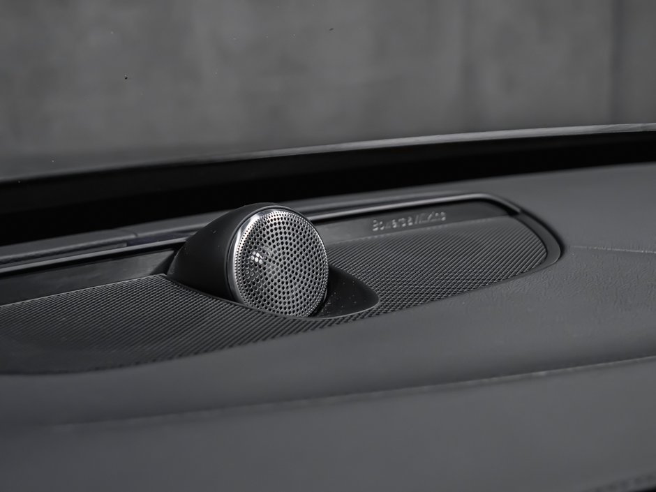 2022 Volvo XC90 T6 INSCRIPTION ADVANCED CLIMATE-12