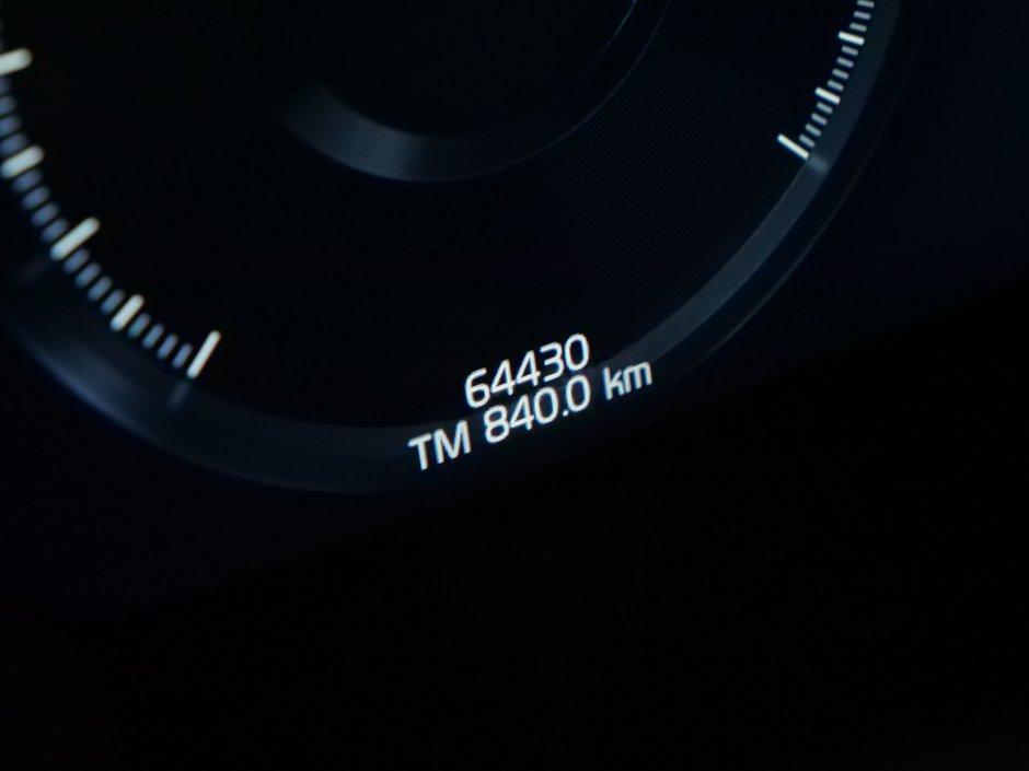 2022 Volvo XC90 T6 MOMENTUM CLIMAT-8