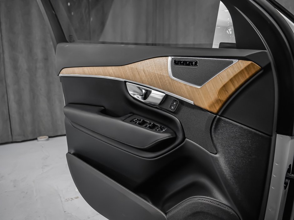 2024 Volvo XC90 B6 CORE BRIGHT CLIMATE-9