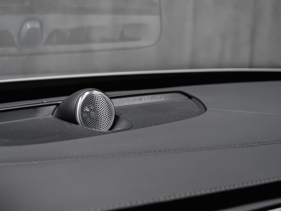 2024 Volvo XC90 B6 ULTIMATE BRIGHT BOWERS & WILKINS-11