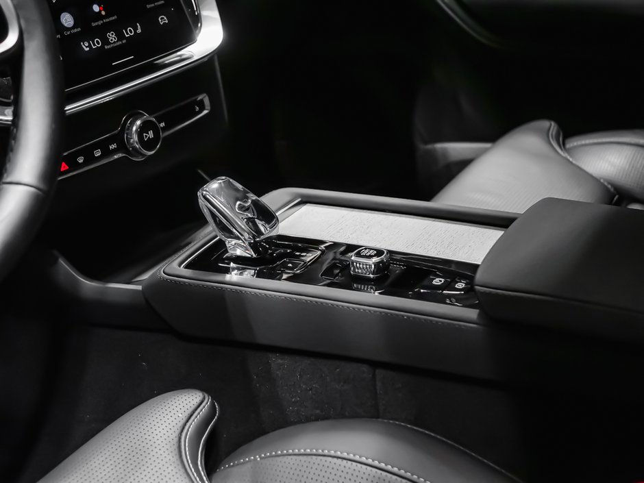 Volvo XC90 B6 ULTRA BRIGHT 2025-7