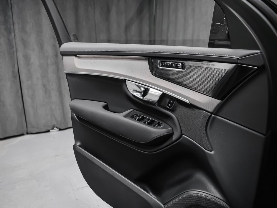 Volvo XC90 B6 ULTRA BRIGHT 2025-9