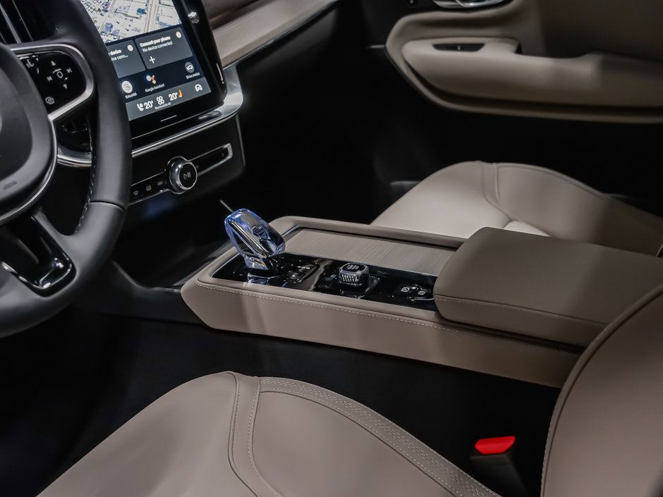 2025 Volvo XC90 B6 CORE BRIGHT CLIMATE-6