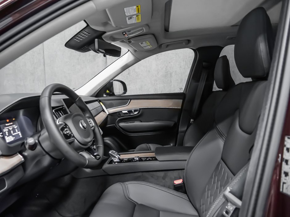 2026 Volvo XC90 Plus 7-Seater (Dark Theme)-10