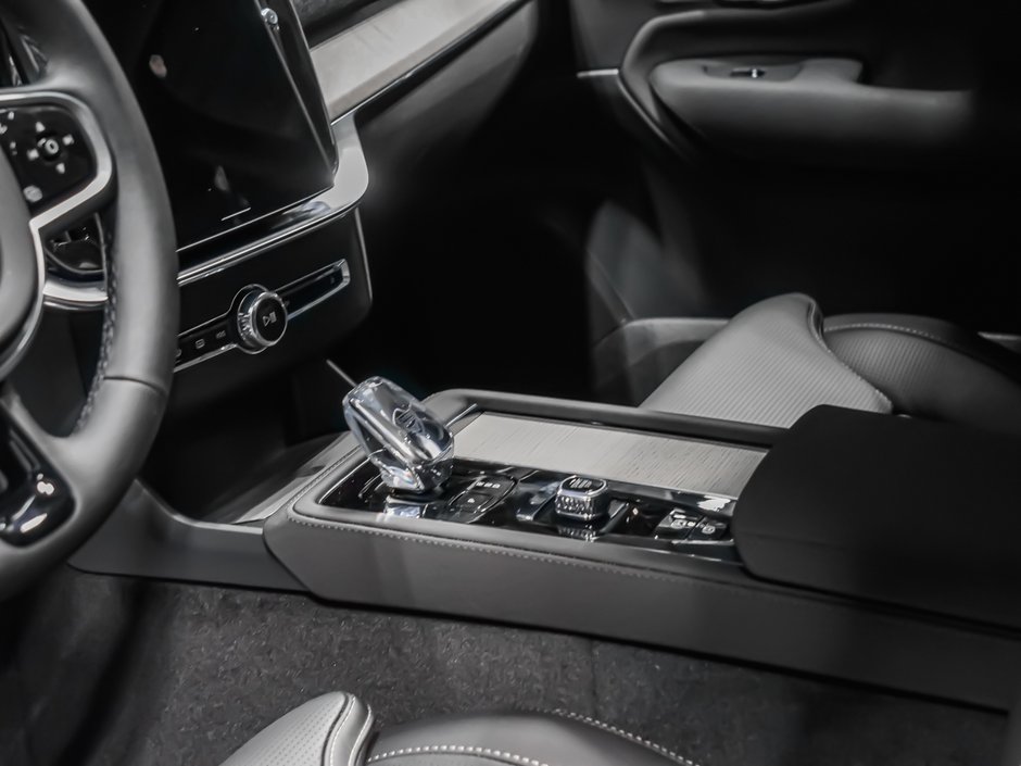 Volvo XC90 Ultra 6-Seater (Bright Theme) 2026-7