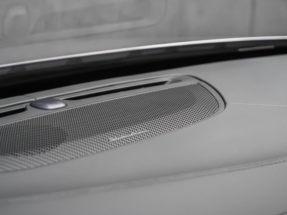 Volvo XC90 Ultra 6-Seater (Bright Theme) 2026-11