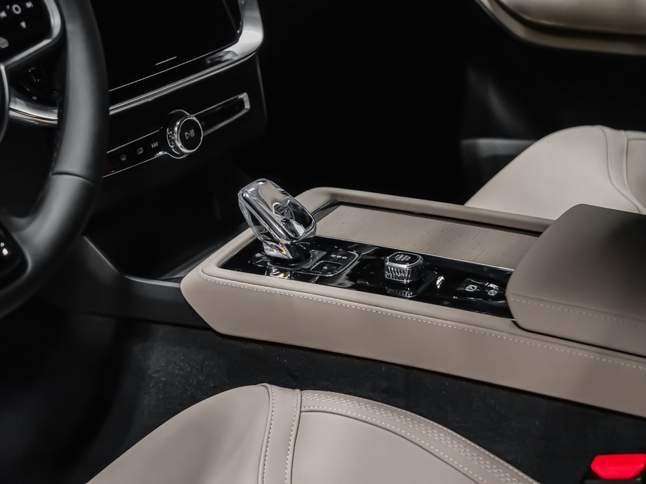 2026 Volvo XC90 Plus 7-Seater (Dark Theme)-7