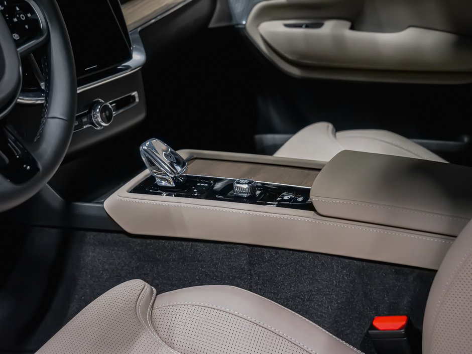 2026 Volvo XC90 Ultra 6-Seater (Bright Theme)-7