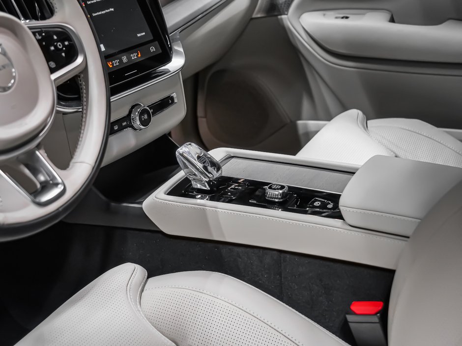 2026 Volvo XC90 Ultra 7-Seater (Dark Theme)-7