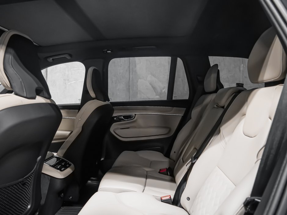 Volvo XC90 Plus 7-Seater (Dark Theme) 2026-10